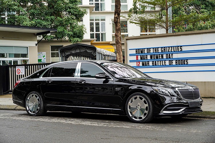 Mercedes-Maybach S450 chay 7 nam, dai gia Viet 