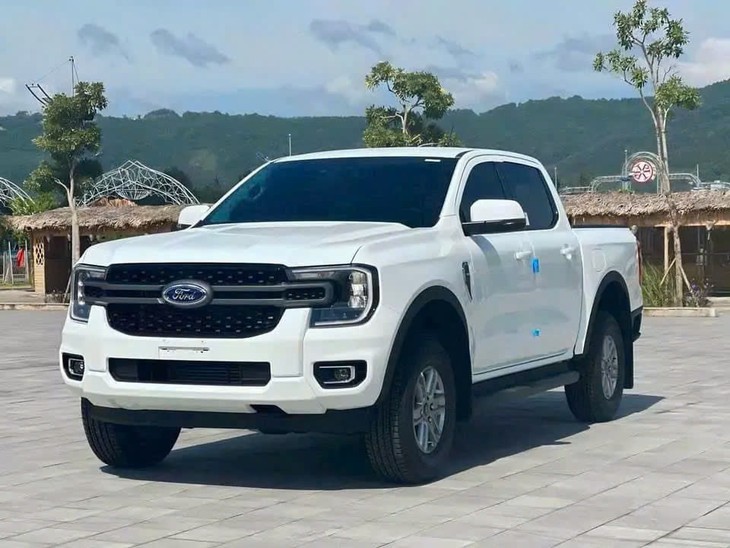 Ford Ranger XLS+ 2025 mới vừa ra mắt Việt Nam có gì hay? Ford Ranger XLS+ 2025 moi vua ra mat Viet Nam co gi hay?