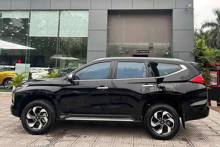 Gia xe Mitsubishi Pajero Sport 2025 chi con 1,16 ty dong-Hinh-2