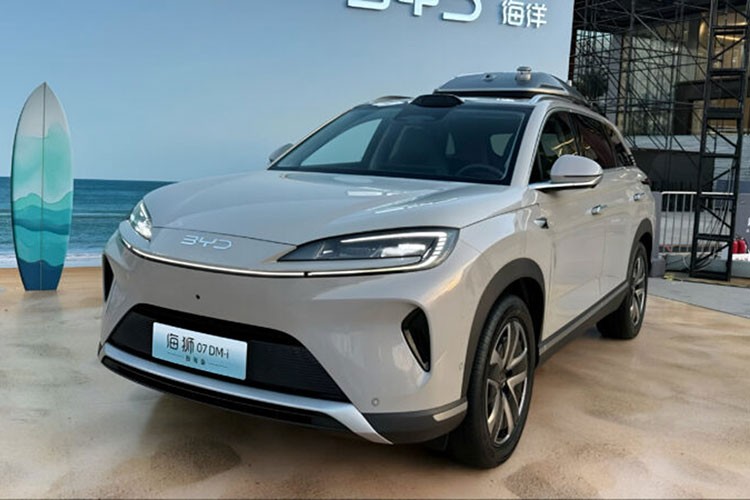 Chi tiet BYD Sealion 07 hybrid moi, gia chi tu 679 trieu dong