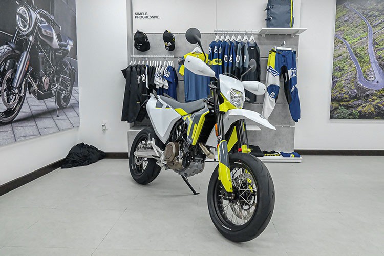 KTM và Husqvarna ế ẩm, ngừng bán chính hãng tại Việt Nam - Hình 4 KTM va Husqvarna e am, ngung ban chinh hang tai Viet Nam-Hinh-4
