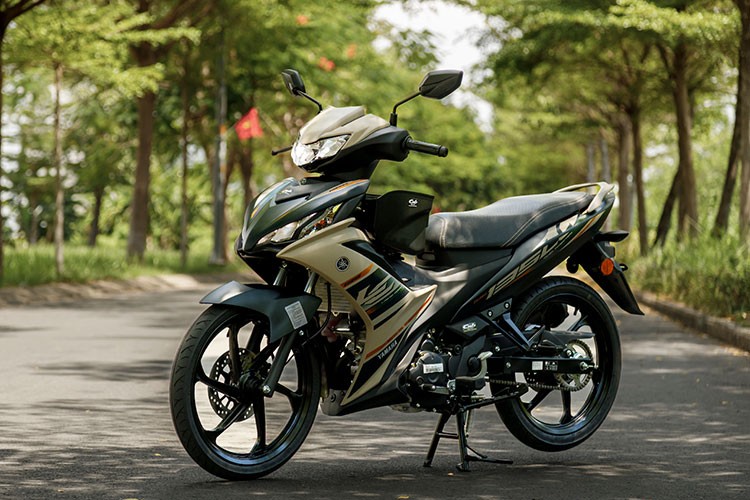 Yamaha 135LC nhap Malaysia gia tram trieu 