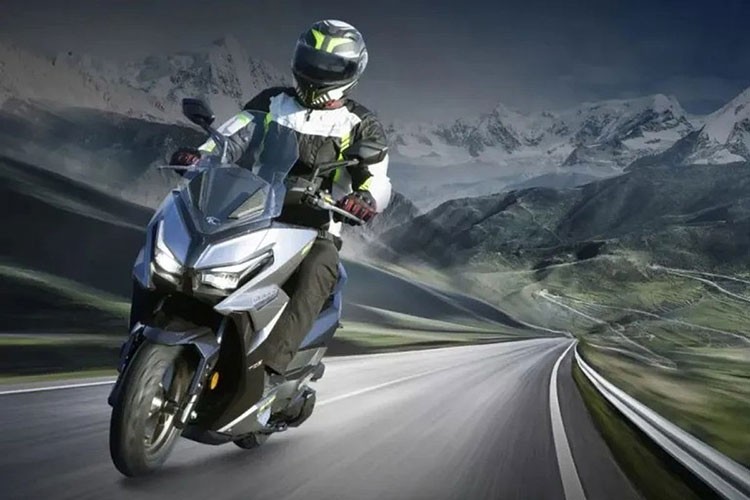 Kymco Racing H150 tu 50 trieu dong, do day xang chay 300 km-Hinh-8