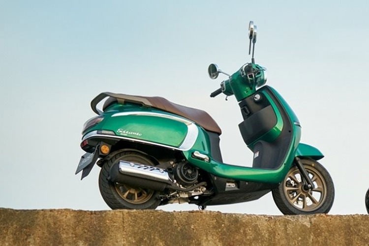 Can canh Suzuki US125 - xe ga 