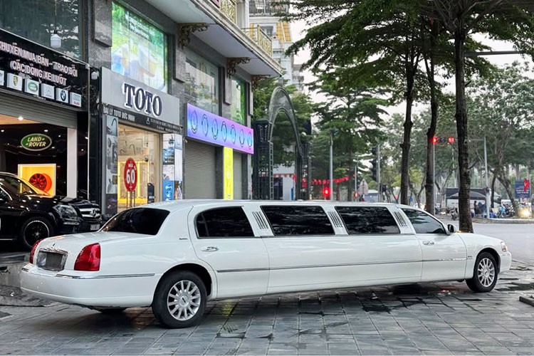 Lincoln Limousine 2006 sieu sang “dai ngoang”, hon 1,2 ty o Ha Noi-Hinh-3