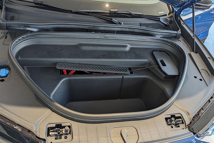 Audi Q6 sap ve Viet Nam, re hon BMW iX3 gan 500 trieu?-Hinh-8