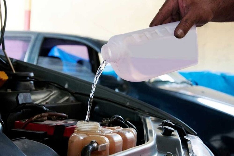 Quá nhiệt động cơ ôtô mùa hè, nguyên nhân và cách phòng tránh - Hình 3 Qua nhiet dong co oto mua he, nguyen nhan va cach phong tranh-Hinh-3
