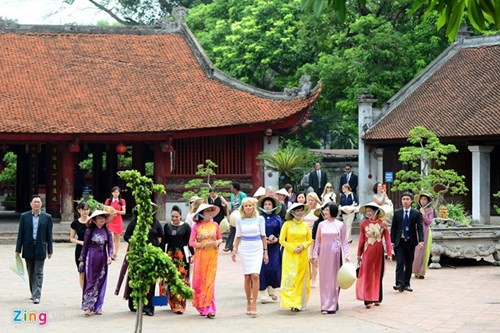 Mot ngay cua de nhi phu nhan My tai Ha Noi-Hinh-4