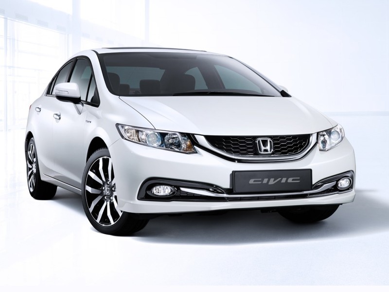 Honda thu hồi gần 10000 xe Civic 2014