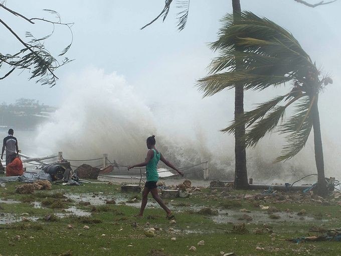Xem bao Cyclone Pam pha nat quoc dao Vanuatu-Hinh-2