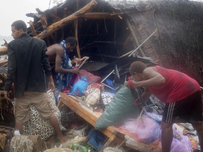 Xem bao Cyclone Pam pha nat quoc dao Vanuatu-Hinh-5