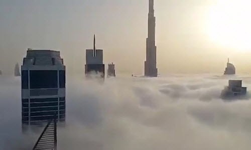 Ngam nha choc troi nhap nho trong suong trang o Dubai