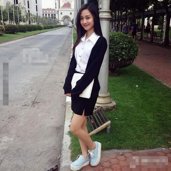 Hot girl Viet xinh dep gay sot mang Trung Quoc-Hinh-8