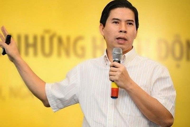 Luong thuong lanh dao MWG luc doanh nghiep lam an sa sut