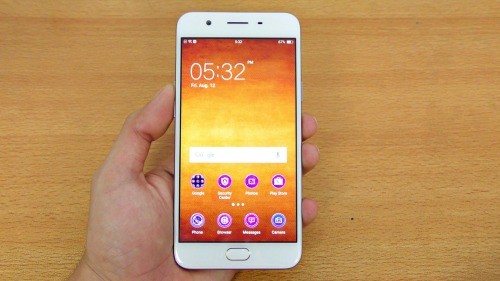 Top smartphone gia re cho mua Giang sinh 2016-Hinh-4
