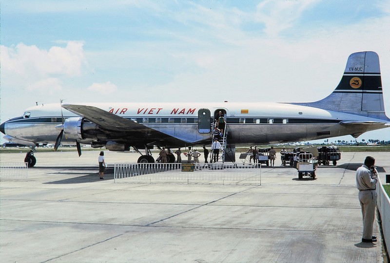 Hinh anh it biet ve hang hang khong dau tien cua Viet Nam-Hinh-2