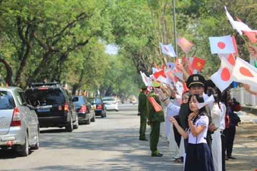 Nhat Hoang Akihito chao tam biet Co do Hue-Hinh-6