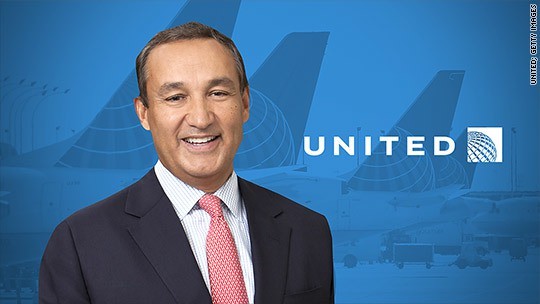 CEO United Airlines nguy co “thung tui” vi scandal keo le khach