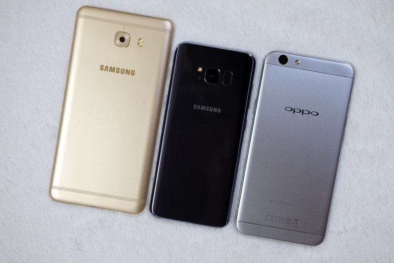Galaxy S8 nhin the nao khi dat canh cac smartphone khac?-Hinh-4