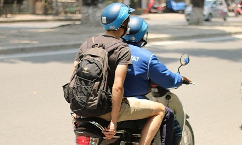 Den luot Hiep hoi Taxi Ha Noi kien nghi "xu" Uber, Grab