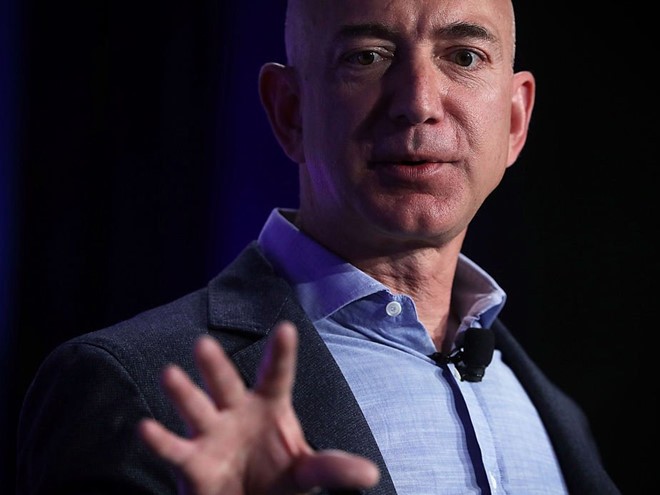 Tiet lo cuoc song “khong giong ai” cua ong chu Jeff Bezos