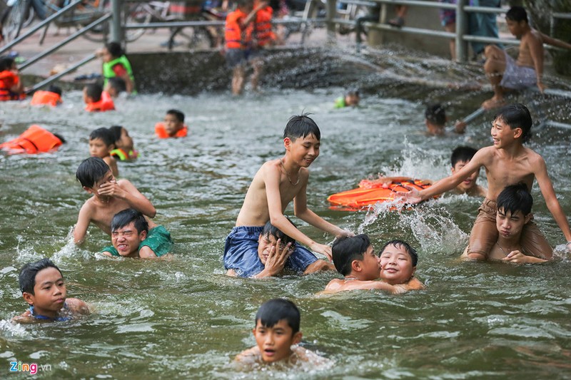 Anh: Cong vien nuoc mien phi doc dao nhat ngoai thanh Ha Noi-Hinh-13