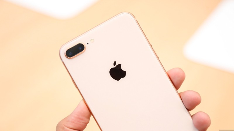 Soi diem yeu khien iPhone 8/8 Plus vua ra mat da bi “nem da“-Hinh-5