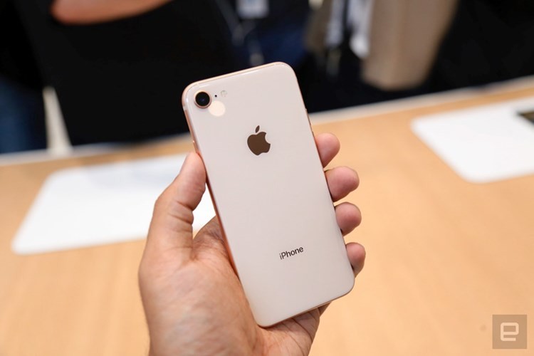 iPhone 8/ 8 Plus chi la “don” kich cau cho iPhone X?-Hinh-5