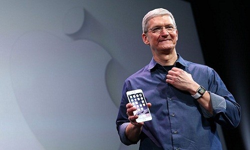 Tim Cook "dut tui" bao nhieu tien sau khi ra mat iPhone moi?