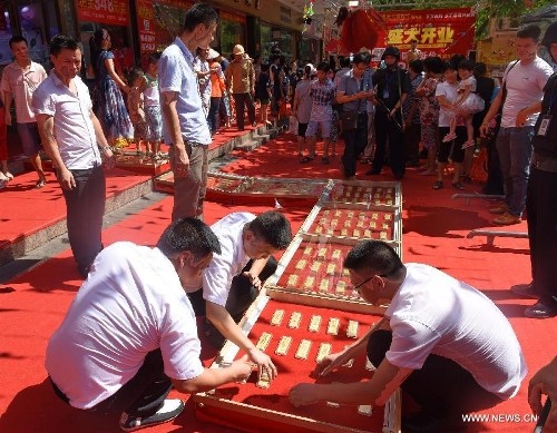 Choang vang xem nguoi dan Trung Quoc su dung vang-Hinh-13