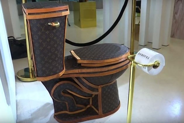 Choang vang bon cau boc tui Louis Vuitton gia hon 2 ty-Hinh-8