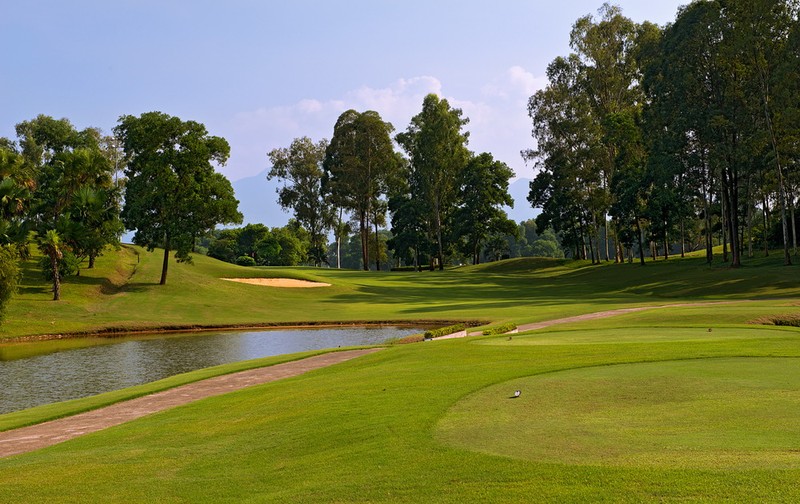 Soi do &quot;khung&quot; cua san golf Phuong Hoang xay dung sai quy dinh-Hinh-4