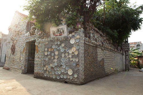 Nha co hang rao bang ti vi o Phu Quoc sieu doc tren bao ngoai-Hinh-9