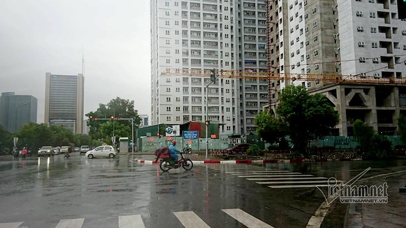 Hinh anh hai hung len loi cac tuyen pho Ha Noi-Hinh-13