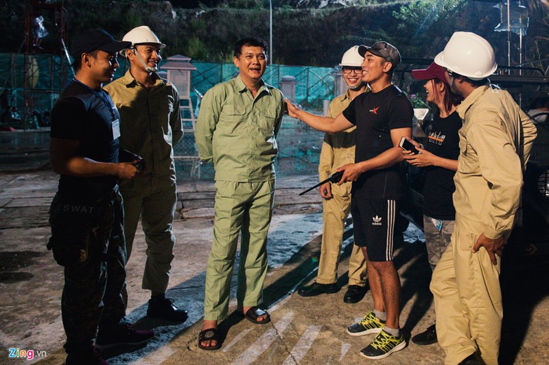 NSUT Huu Chau: 'Co dien vien Hau due mat troi khong le phep voi toi'-Hinh-3