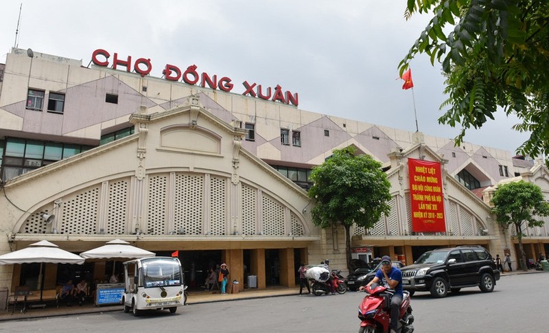 Nhung khu cho co tram tuoi noi tieng o Viet Nam