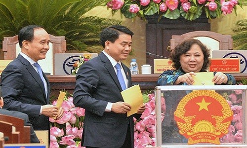 Ha Noi lay phieu tin nhiem 37 lanh dao chu chot