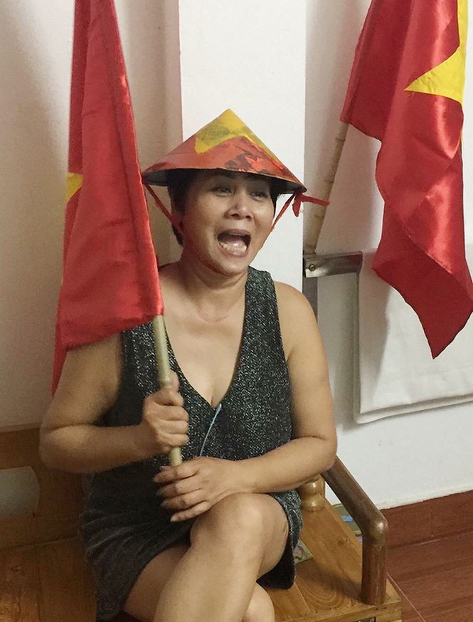 Quynh bup be 'tha thinh' Cong Phuong khi Viet Nam thang Philippines-Hinh-4