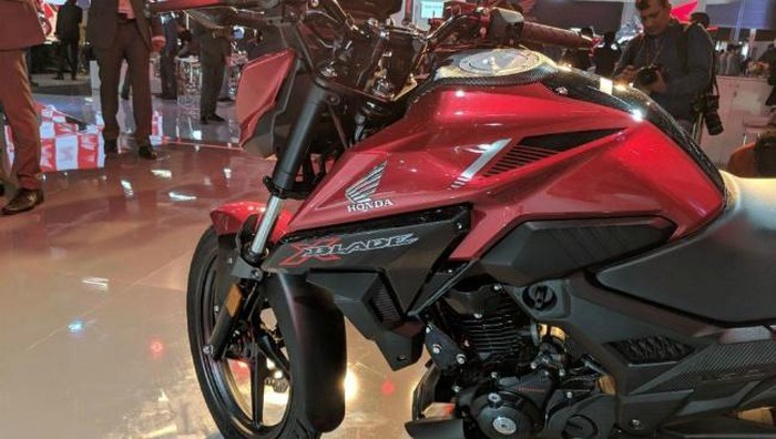 Honda X-Blade moi sap ra mat, quyet dau Suzuki Gixxer 155-Hinh-8