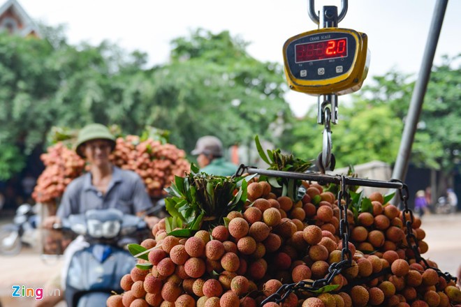 Vai thieu 50.000 dong/kg, nguoi dan un un cho xuong cho-Hinh-7