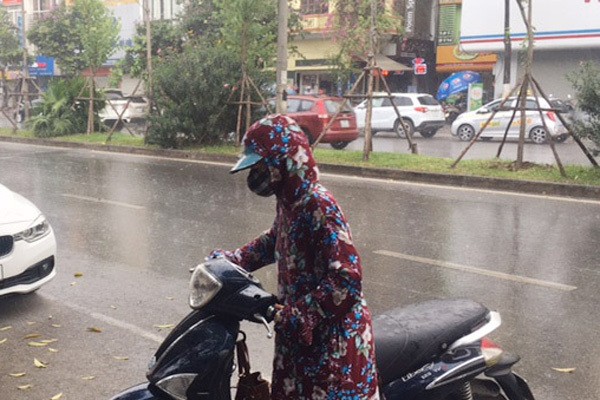 Du bao thoi tiet 18/6, Ha Noi mua dong, Trung bo nang nong