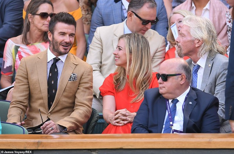 David Beckham 'dot mat' o Wimbledon 2019 vi qua dep trai 'chuan men'-Hinh-2