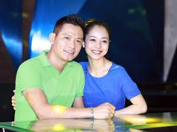 Dai gia Viet ket duyen voi chan dai showbiz: Choang ngop tai san khung cua cac ong chong-Hinh-13