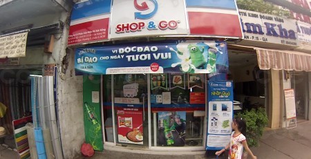 Chuoi ban le Vinmart cua ty phu Pham Nhat Vuong thau tom bao nhieu “ong lon“?-Hinh-6