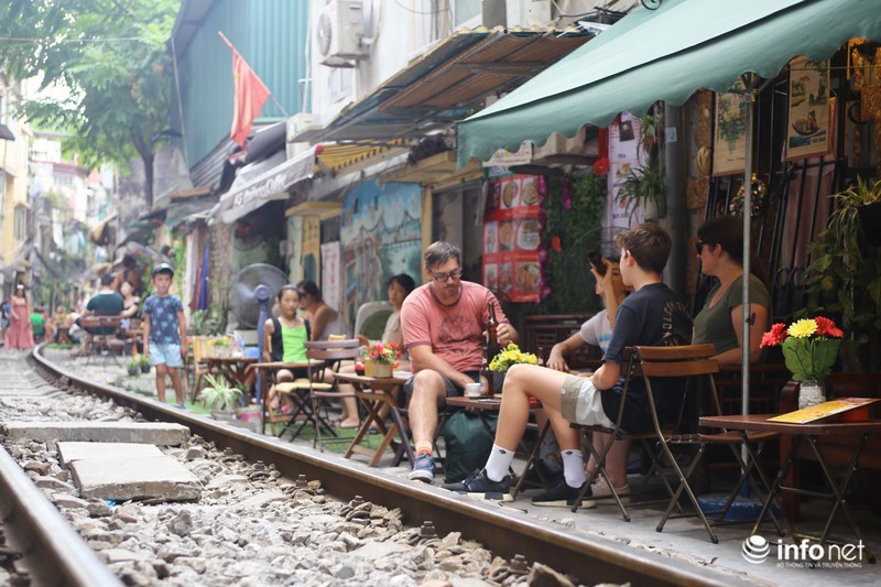 Nguoi dan noi gi ve viec Bo GTVT “thoi coi” cafe duong tau?-Hinh-7