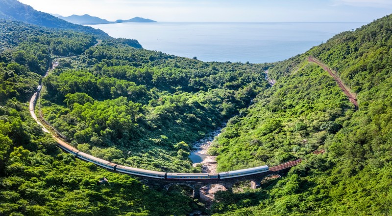 Noi that xin nhu hang C may bay tren doan tau 5 sao o VN