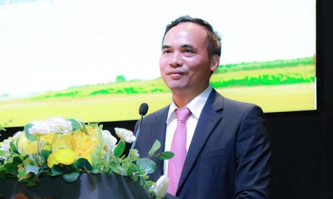 Soi lai lich ong Nguyen Manh Quan ve 