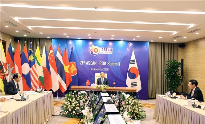 ASEAN 2020: No luc chung thuc day ket noi khu vuc va phat trien