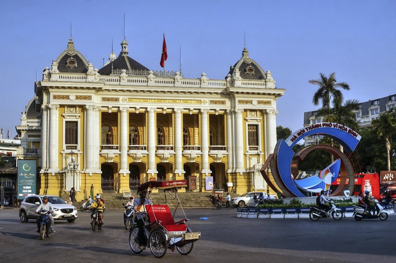 Man nhan nhung toa nha kien truc Phap co hoanh trang giua thu do-Hinh-4