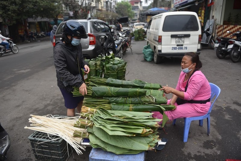 Cho la dong lau doi nhat Ha Noi vang khach ngay giap Tet-Hinh-7